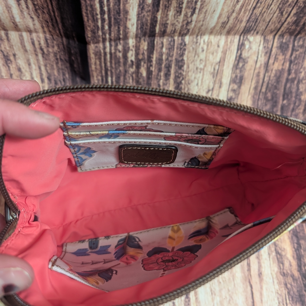 Floral Patterned Wristlet - Picture 5 of 5